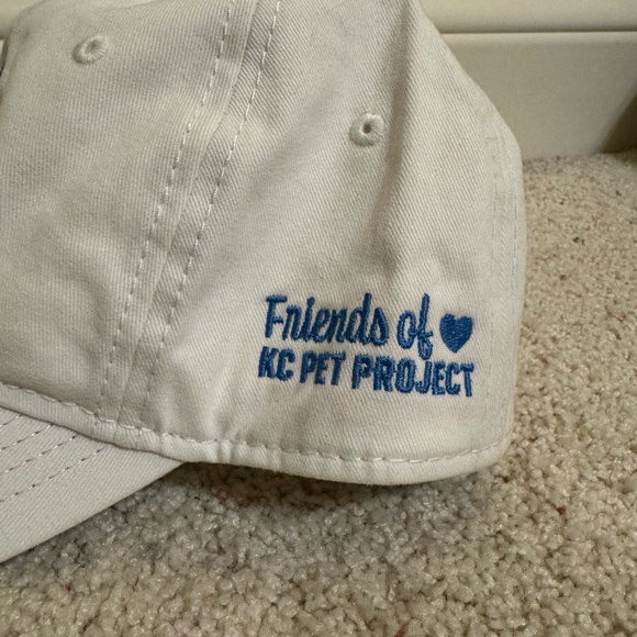 White Baseball Hat with Blue Paw Print - KC Project - Picture 2 of 2